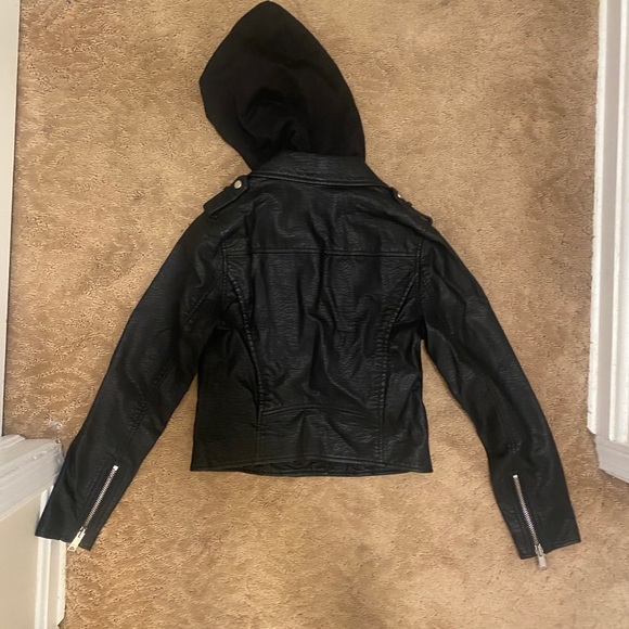Jacket - Picture 5 of 5